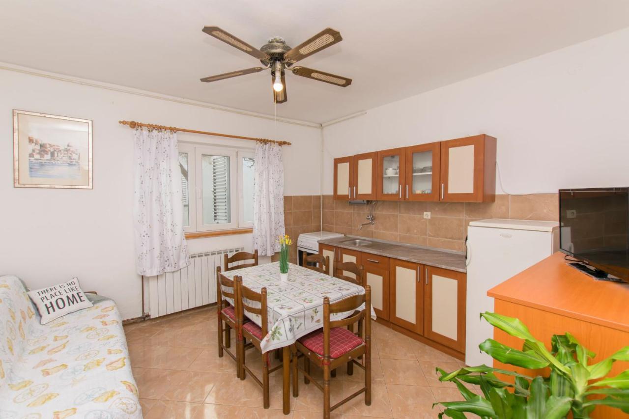 Apartments Miroslava Βόντιτσε Εξωτερικό φωτογραφία