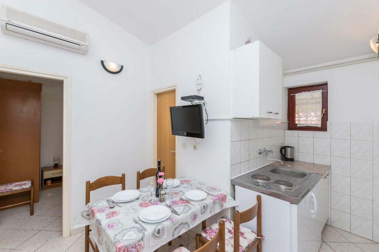 Apartments Miroslava Βόντιτσε Εξωτερικό φωτογραφία