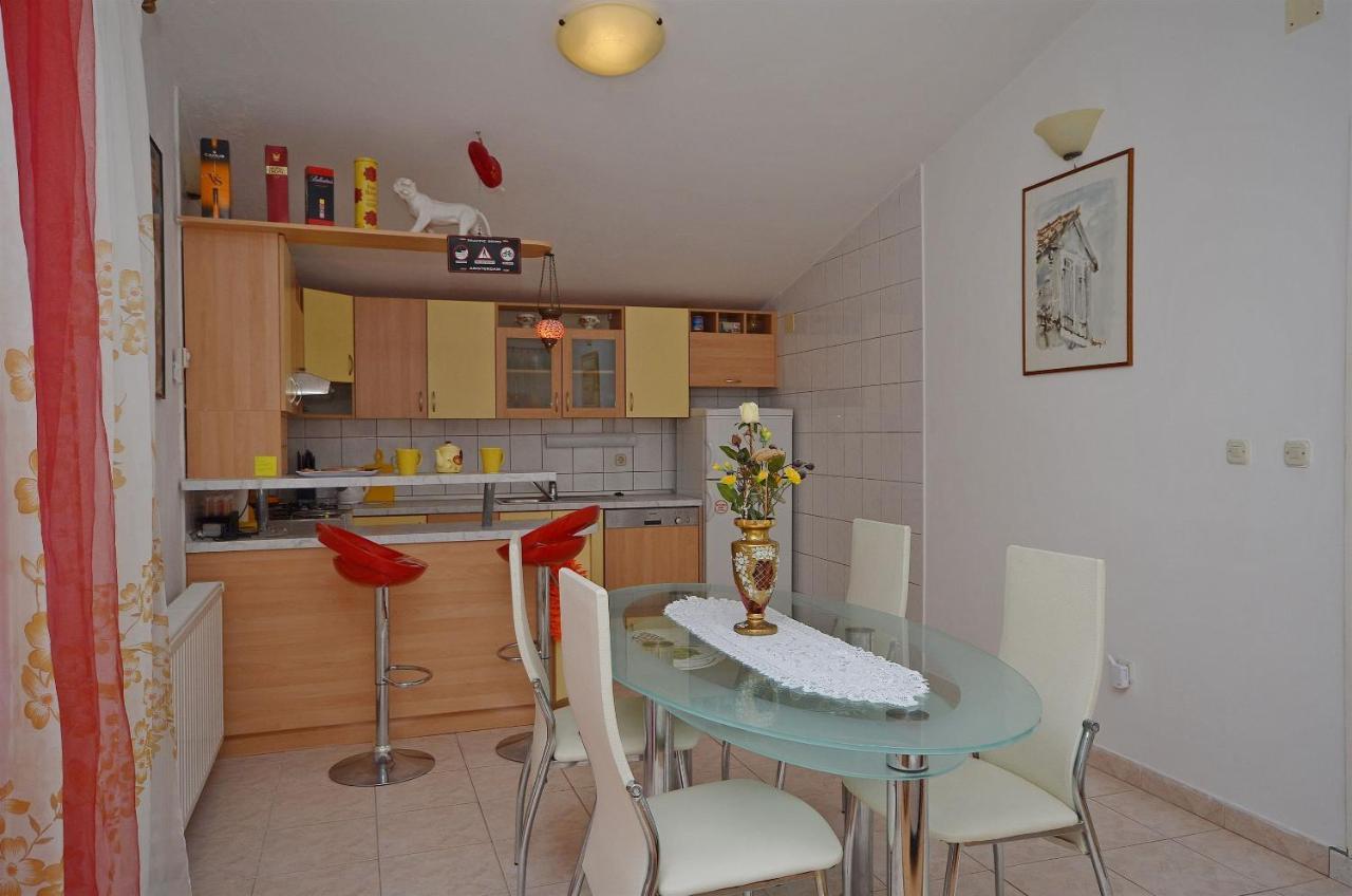 Apartments Miroslava Βόντιτσε Εξωτερικό φωτογραφία